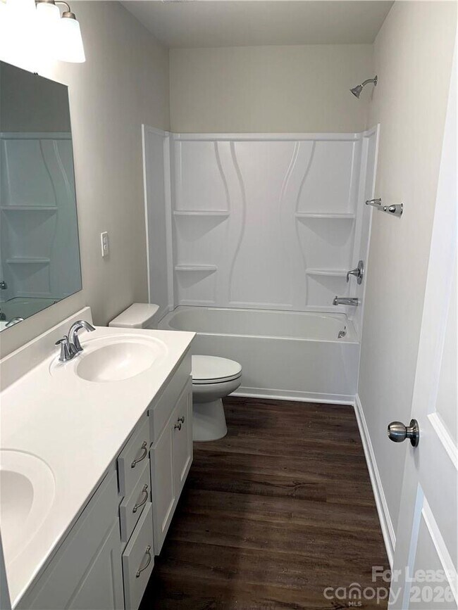 Building Photo - 3459 Melwood Dr