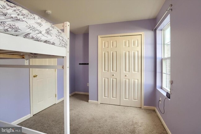 Building Photo - 158 McIntosh Ln