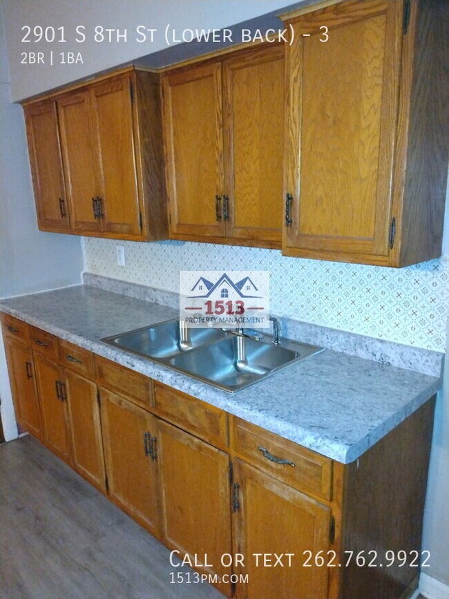 Building Photo - 2901 S 8th St