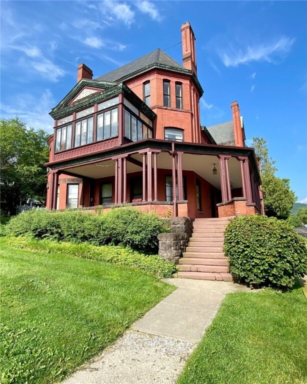 Primary Photo - 201 Pine St