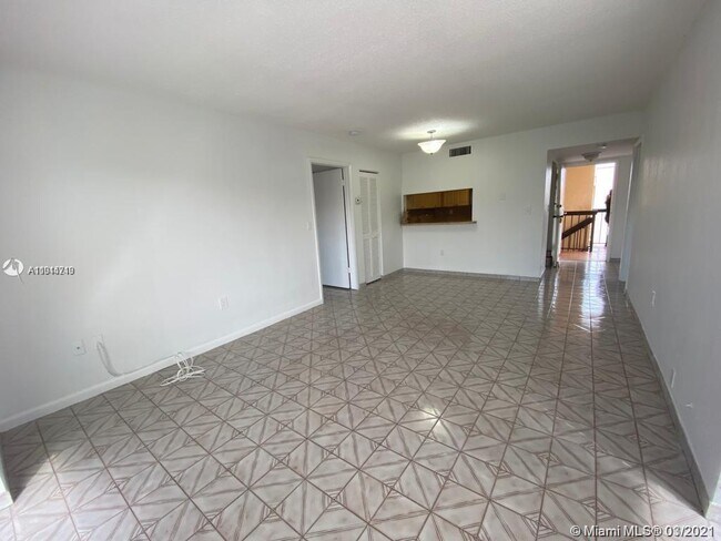 Building Photo - 995 SW 84th Ave