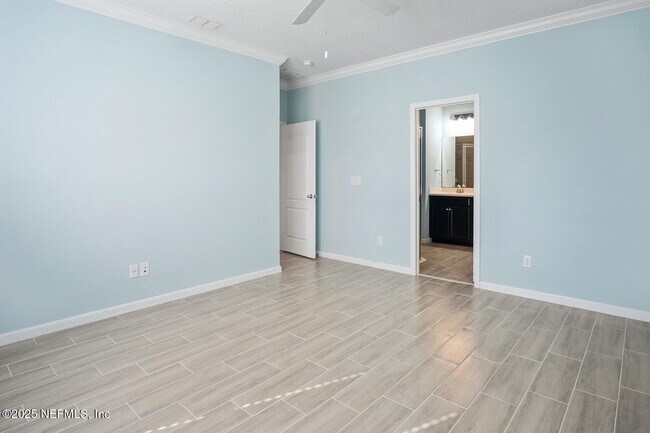 Building Photo - 351 St James Way