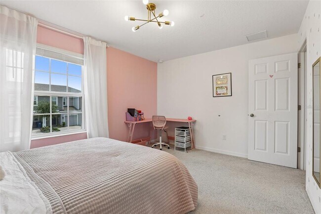 Building Photo - 1581 Swan Swim Dr