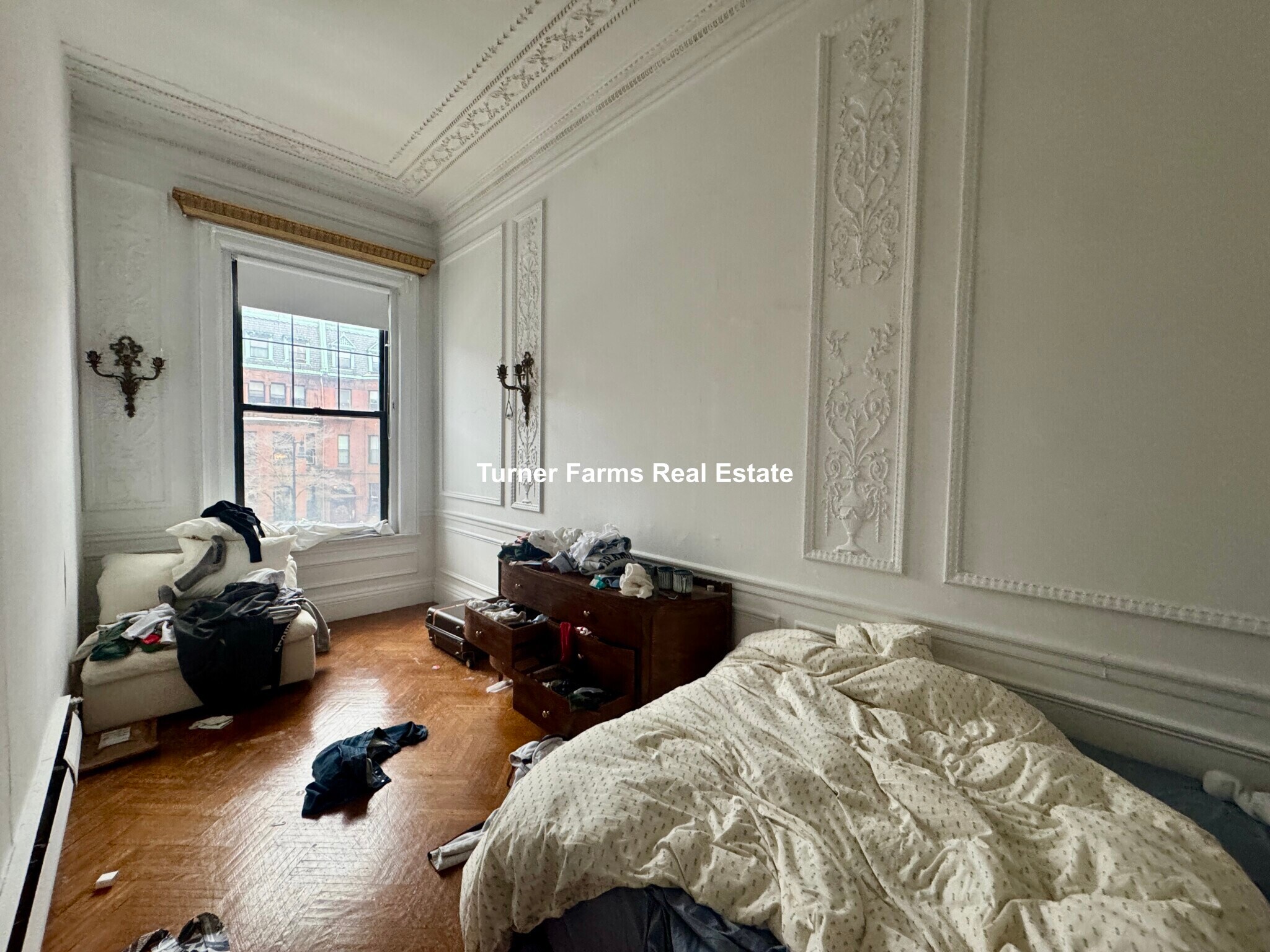 Building Photo - 472 Beacon St