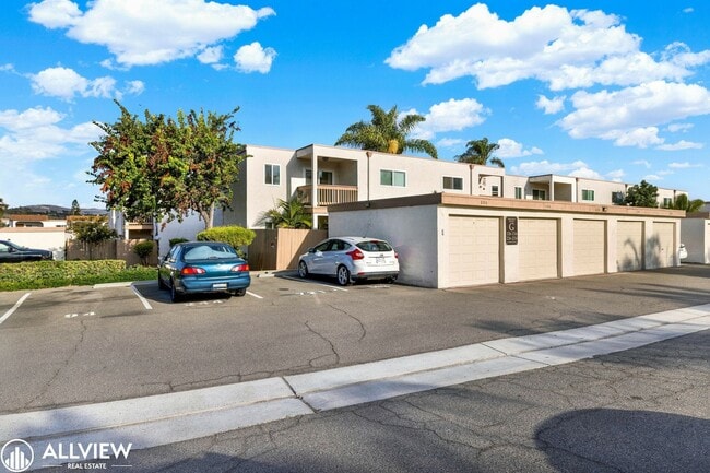 Building Photo - Modern 1-Bed Upstairs Condo with Garage & ...