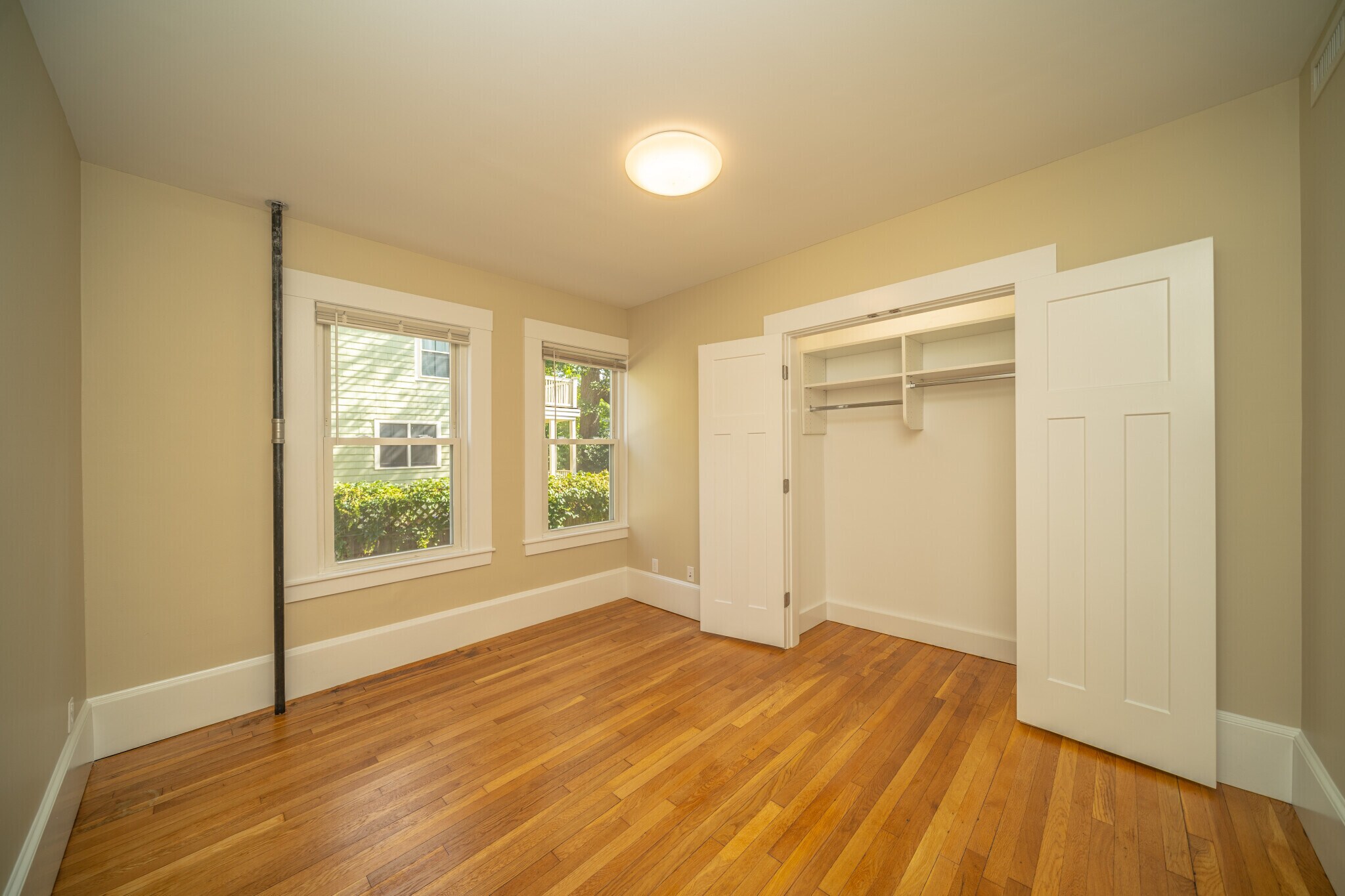 Building Photo - 1590 Cambridge St