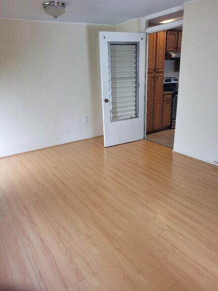 Building Photo - 158 Avenida Majorca