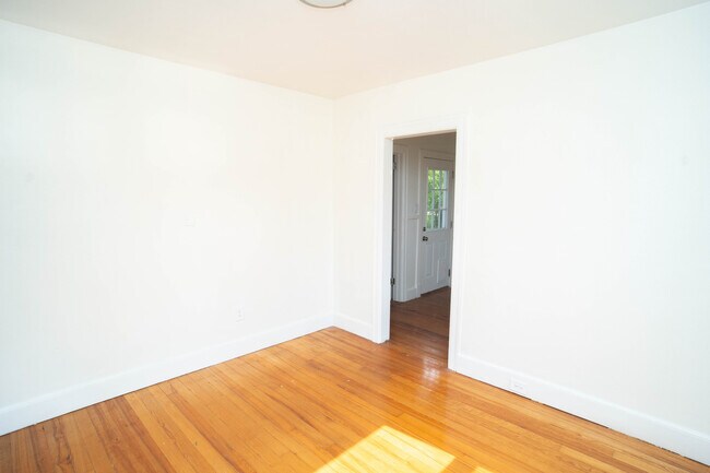 Building Photo - 1114 8th Ave