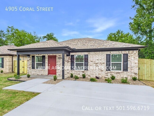 Building Photo - 4905 Coral St