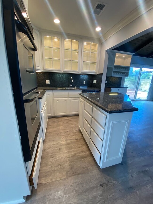 Building Photo - Harbor City- Single Family Home