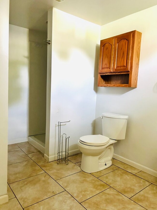 Building Photo - Spacious Home on Large Corner Lot