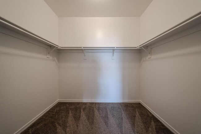 Building Photo - 41298 W Park Hill Dr