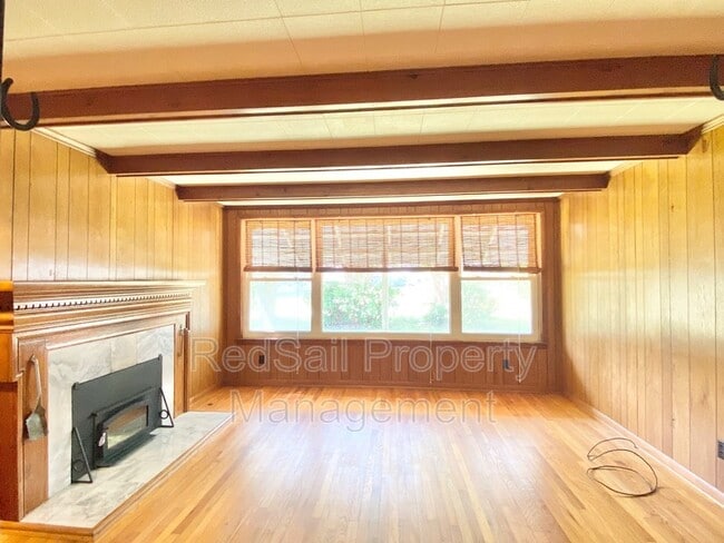 Building Photo - 315 Bunting Point Rd