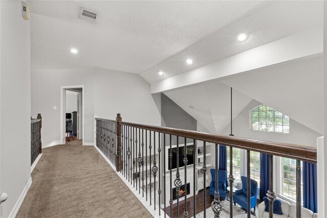 Building Photo - 6422 Gladehill Dr