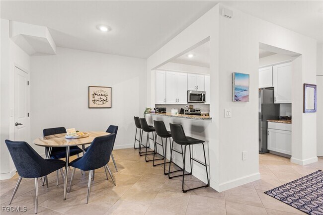 Building Photo - 14275 Pine Lodge Ln