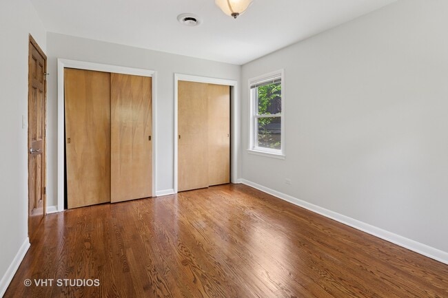Building Photo - 5768 N Lacey Ave