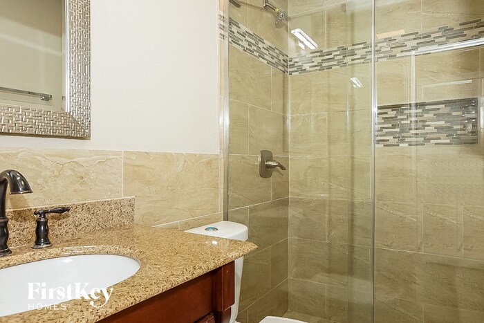 Building Photo - 1226 Dutch St