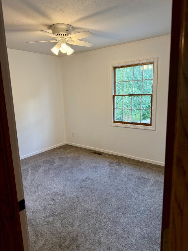 Building Photo - 6955 Salerno St NW