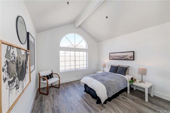 Building Photo - 10371 Garden Grove Blvd