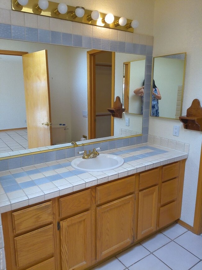 Building Photo - 1771 Miramar Dr