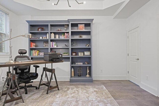 Building Photo - 3601 Habersham Rd NW