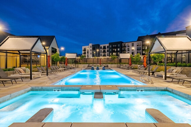 Building Photo - NOVEL Daybreak by Crescent Communities