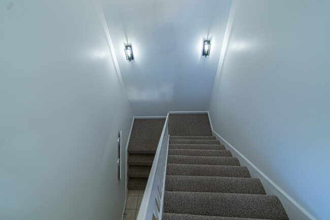 Stairs to 2nd Floor - 107 Turnessa Green