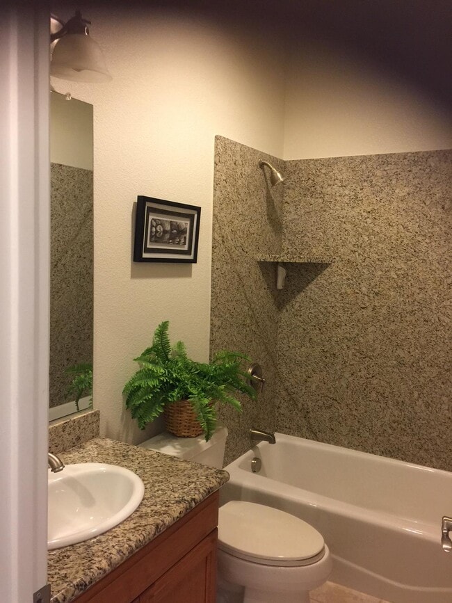 Building Photo - 467 Pariso Terrace