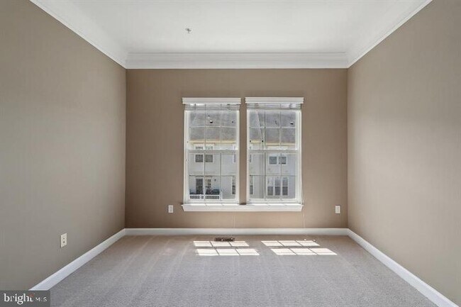 Building Photo - 5615 Harrington Falls Ln