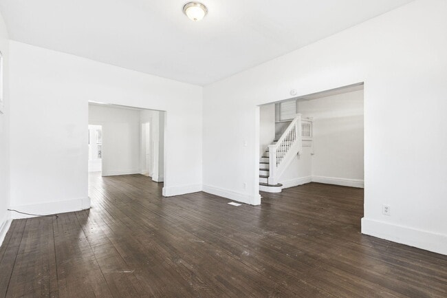 Building Photo - 550 Mt Vernon St