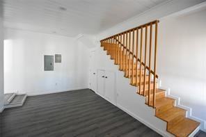 Building Photo - 802 Orange St