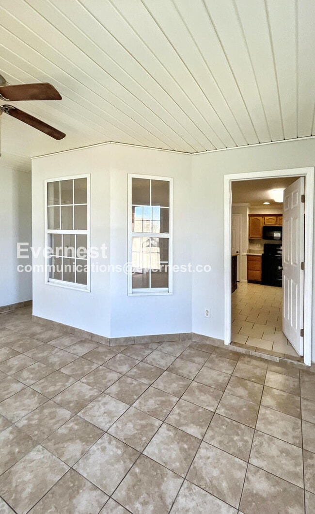 Building Photo - 183 Bunker Dr