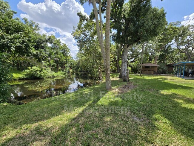 Building Photo - 69 E Mariana Ave