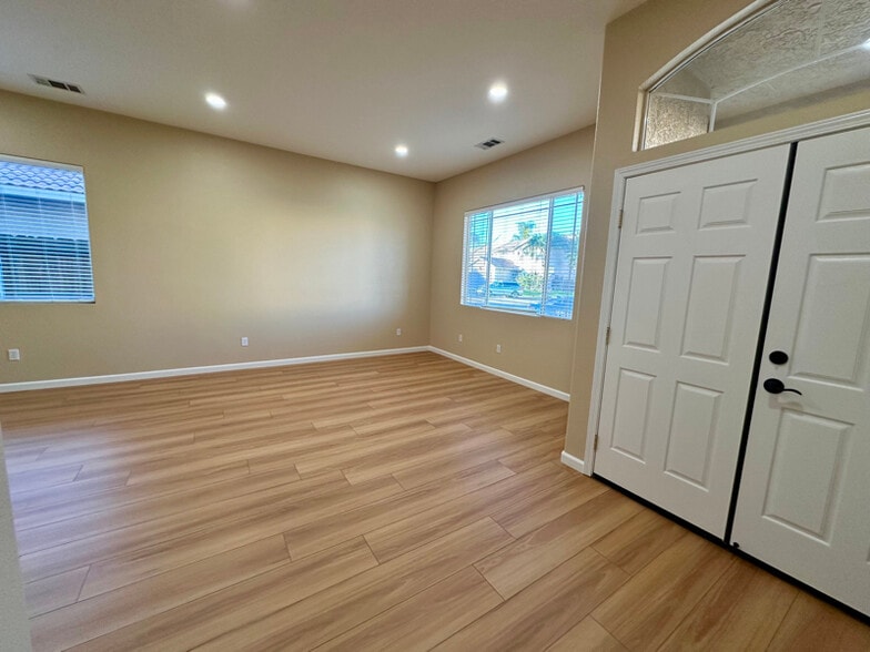 Building Photo - 2450 Martin Anthony Ct