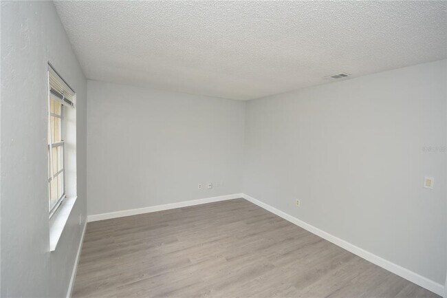 Building Photo - 23 Westrock Ln