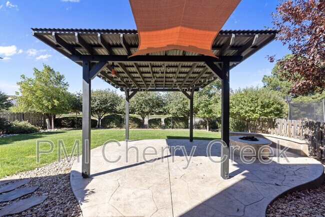 Building Photo - 267 N Millbrook St
