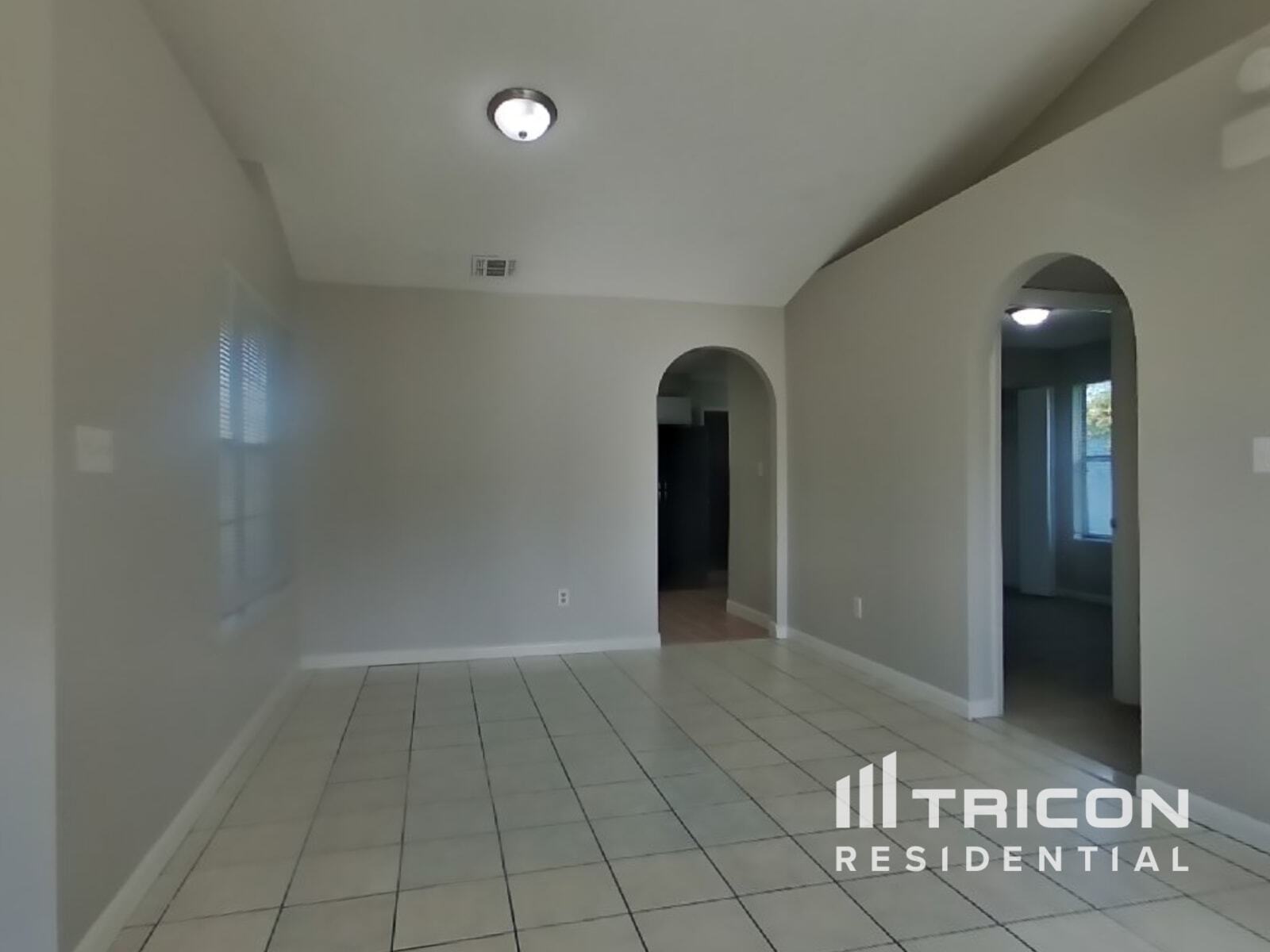Building Photo - 7827 Pepper Cir E