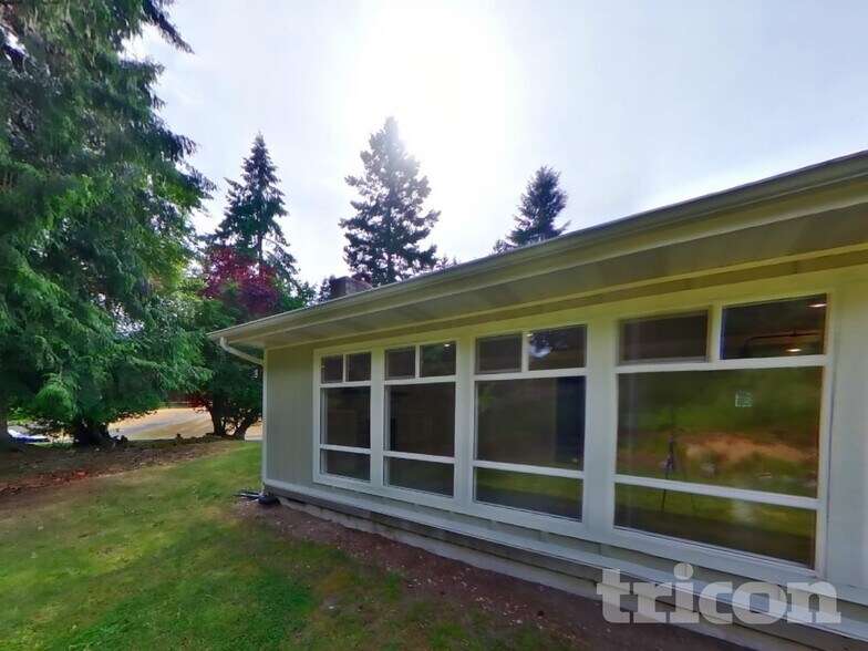 Building Photo - 4911 64th Ave W