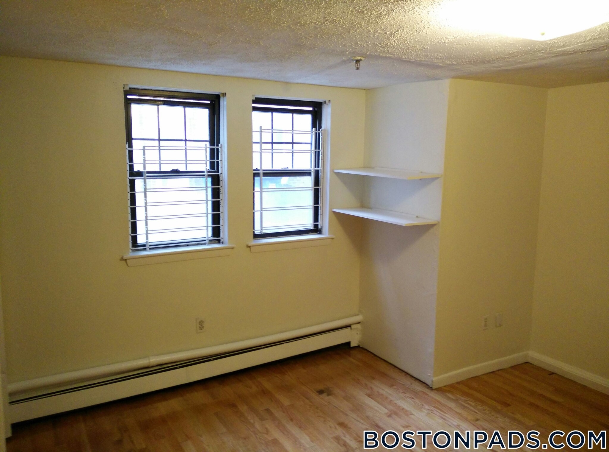 Building Photo - 58 Queensberry St