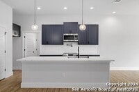 Building Photo - 102 George Erath