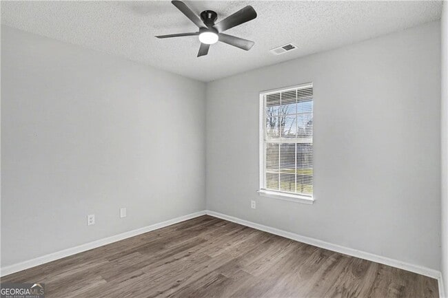 Building Photo - 79 Waterview Dr