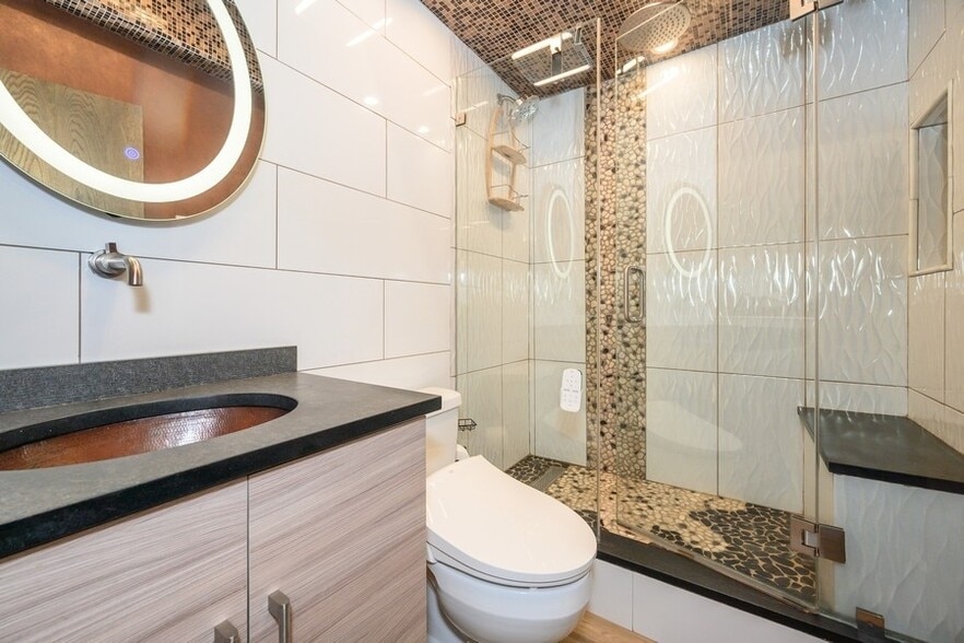 Building Photo - 1530 S State St