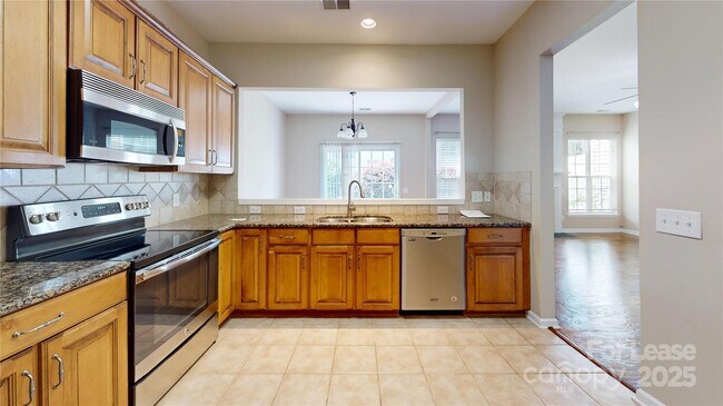 Building Photo - 9007 Bishop Crest Ln
