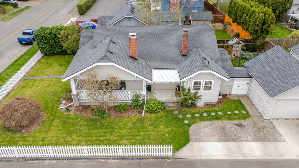 Building Photo - 200 W Arlington St