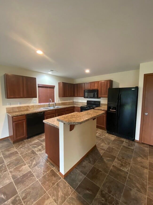 Building Photo - 12205 SE 262nd Ct