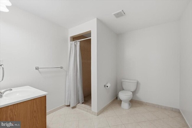 Building Photo - 20242 Hidden Creek Ct