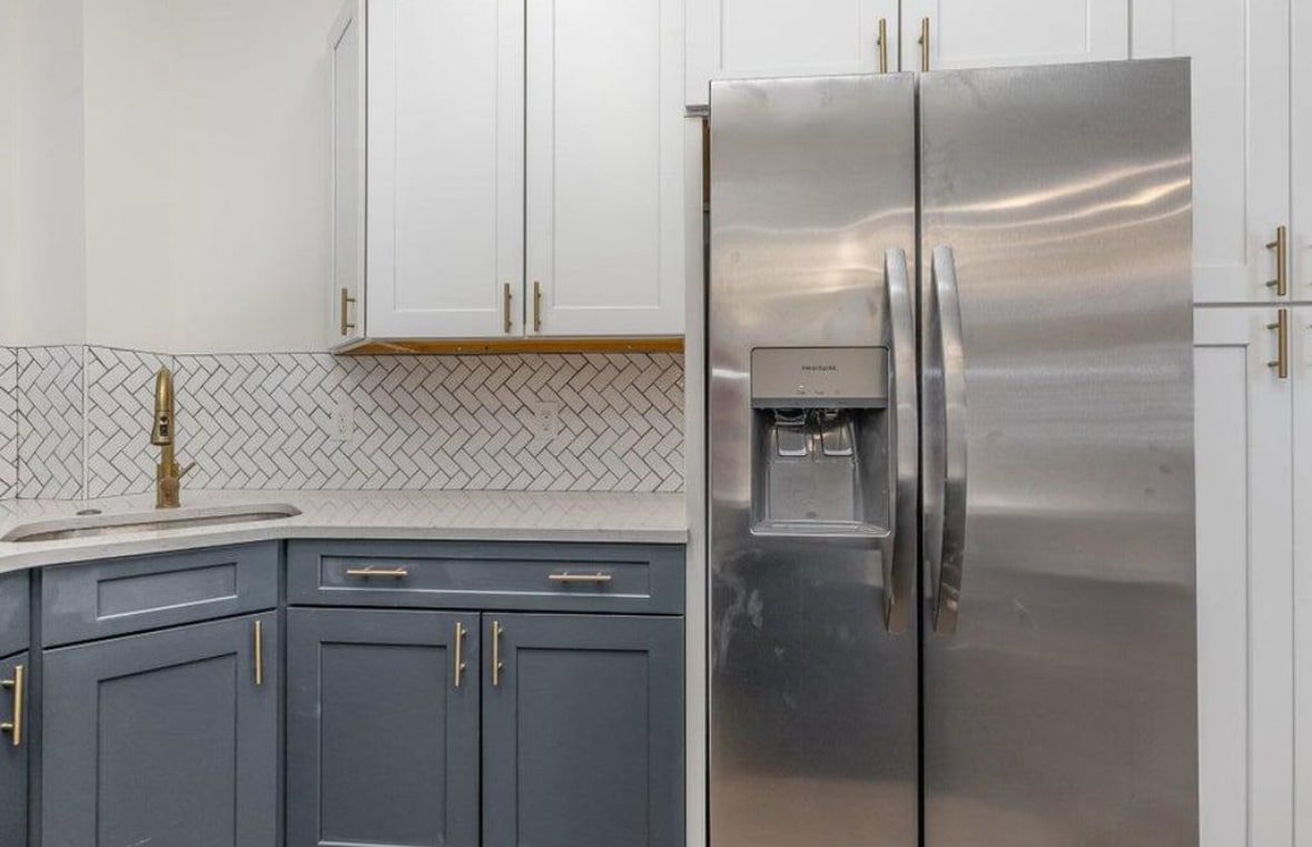 Kitchen - 1517 Garrard St