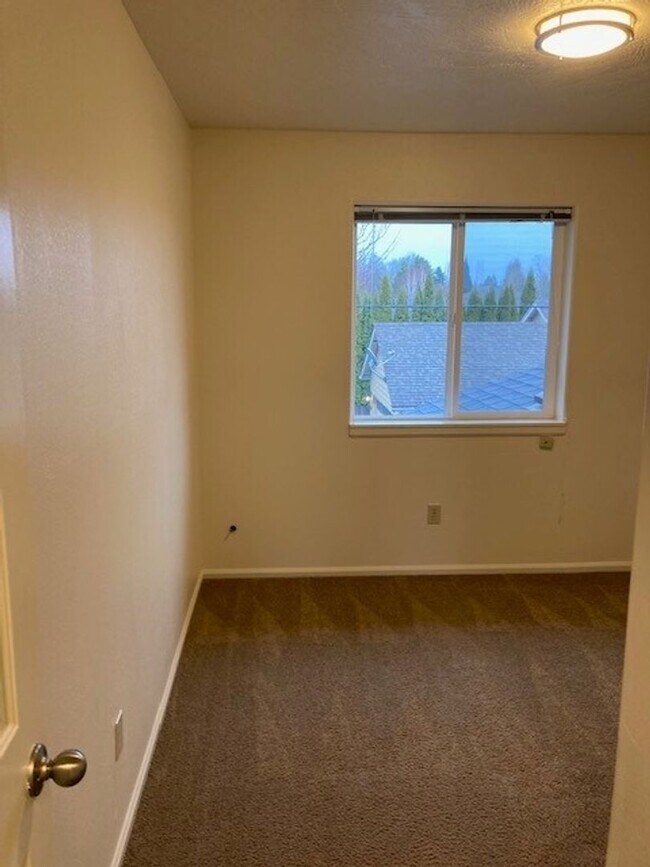 Building Photo - 2793 S Cloverleaf Loop