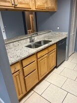 Building Photo - 4020 Billingsgate Rd