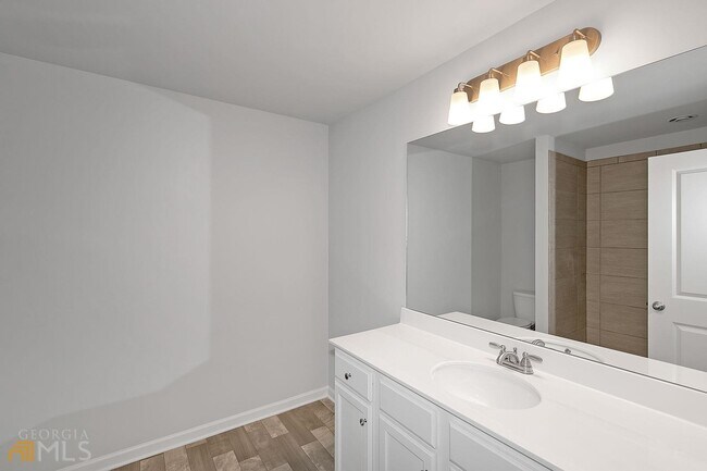 Building Photo - 5221 Pinnacle Walk Dr